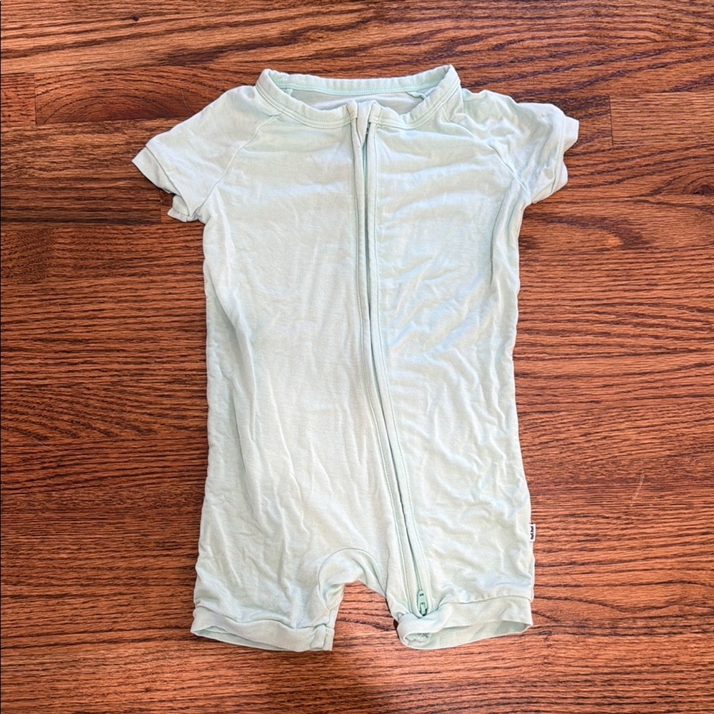 Little Sleepies Pastel Green Shorty Zippy 6-12 months